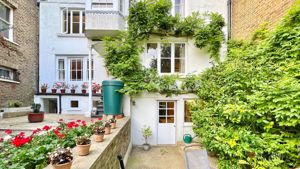 patio to house- click for photo gallery